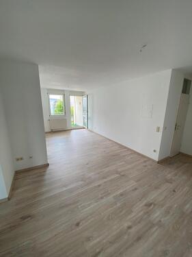 Foto - Helle 2-Zimmer Wohnung mit Balkon inkl. Küche und Stellplatz