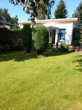 Foto - Bungalow mit auf ca.450 qm Eigentumsl.MeckPom