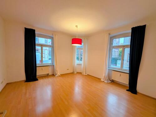 Foto - Großes, helles Zimmer zu vermieten - unbefristet