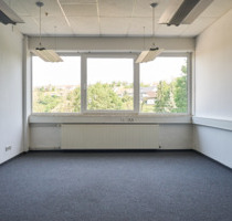 Schönes Büro renoviert mit flexibler Anmietung ab 2 EURm²!* - Markgröningen