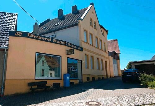 Foto - Wohnung und Geschäftshaus, Ehemalige Bäckerei in Plötzkau