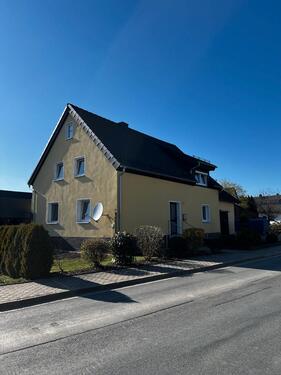 Foto - Saniertes Einfamilienhaus Neufang Steinwiesen 125qm Pelletheizung