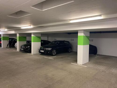 Foto - Tiefgaragenstellplatz zu vermieten City Park Stuttgarter Straße