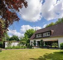Exkl. Architektenhaus mit Natur-Weitblick und Einliegerwohnung - Langenhagen