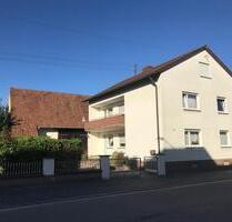 Großes gepflegtes EFH auf 736 qm großem Grundstück - Neuburg am Rhein