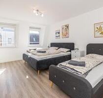 2- 3-Schlafzimmer Apartment Nähe Hauptbahnhof Halle - Halle (Saale) Büschdorf