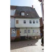 Großzügiges Haus in der Innenstadt mit 15 Zimmern - Lohr am Main