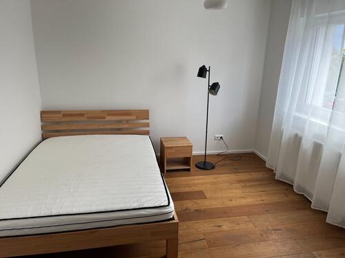Foto - Möbilierte Ein Zimmer Wohnung - 730,00 EUR Kaltmiete,