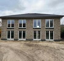 Erstbezug - Neubau - 3-Zimmer-Wohnung EG links + rechts ab 1.3.26 - Kropp