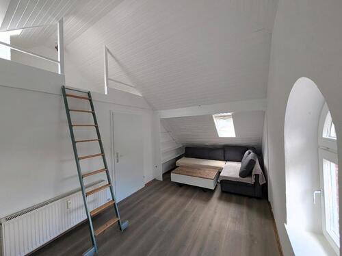 Foto - Besondere DG Wohnung mit Schlafempore & Charme, möbliert Daaden