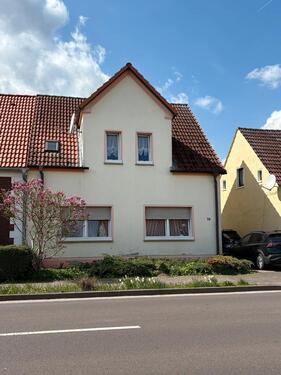 Foto - Haus mit großem Grundstück und Blick über die Elbwiesen