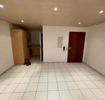 1-Zimmer-Appartment Souterrain - 300,00 EUR Kaltmiete, ca.  30,00 m² in Ramstein-Miesenbach (PLZ: 66877)