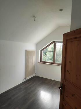 Foto - 1 WG-Zimmer für Ukrainische Flüchtlinge in 4 Zi.-Wohnung