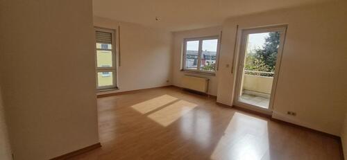 Foto - Am Sportplatz 8 - Charmante 2-Raum-Wohnung in begehrter Lage von Freital Pesterwitz- 58,5 m², mit Balkon und Stellplatz