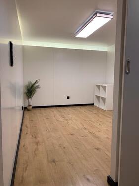 Foto - Behandlungsraum zur Untermiete - 550,00 EUR Kaltmiete,