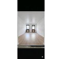 Schöne 2-Zimmer-Wohnung mit großem Balkon & Garten - Sankt Ingbert