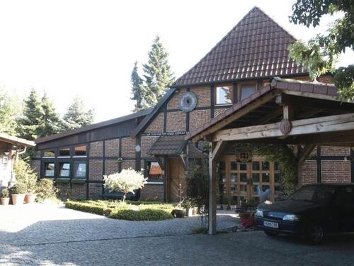 Foto - Attraktive 4,5-Zimmer-DG-Wohnung mit Einbauküche in Neustadt am R