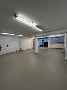 Foto - Halle Gewerbe Mettmann - 816,00&nbsp;EUR Kaltmiete, ca.&nbsp; 77,00&nbsp;m&sup2;