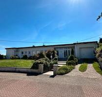 Bungalow in idyllischer Ortsrandlage mit Fernblick - Schiffweiler