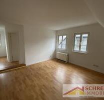 Dachgeschosswohnung mit EBK im Zentrum von Bad Laasphe zu vermieten.