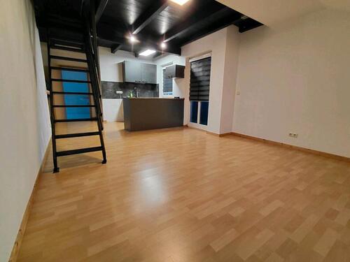 Foto - 2 Zimmer DG Galerie Wohnung Wallersdorf zur Miete