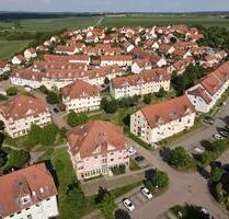 Traumhafte 2 Zimmer Wohnung mit Terrasse, Einbauküche und Tiefgaragenstellplatz - Salzatal