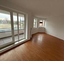 Renovierte Drei-Zimmer-Wohnung mit Balkon im 1. OG mit Aufzug - Oldenburg Eversten Renovierte Drei-Zimmer-Wohnung mit Balkon im 1. OG mit Aufzug - Oldenburg Eversten