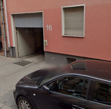 Foto - Garage mit eigenem TorSchloss in abgeschlossenem Innenhof