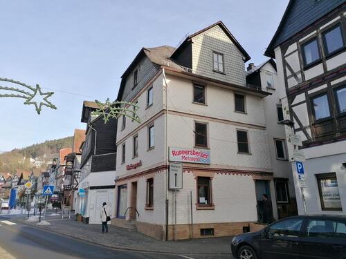 Foto - Mehrfamilienhaus, Wohnhaus zum Kaufen in Biedenkopf