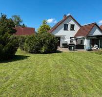Einfamilienhaus mit großem Garten in ruhiger Lage von Sande