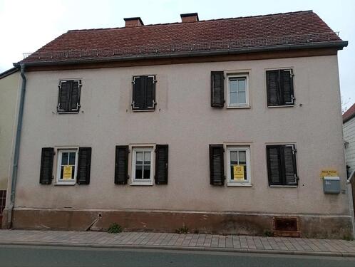 Foto - Haus mit schönem Hof in Klein-Karben