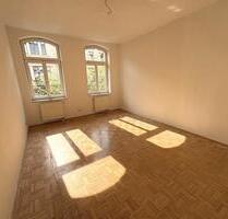 Helle Zwei-Raum-Wohnung mit Balkon in Zwickau