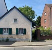 Haus zum Abriss mit tollem Grundstück - Neuss Holzheim