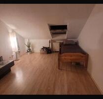 Attraktive 1-Zimmer-Dachgeschosswohnung in zentraler Citylage - Saarbrücken Neue Bremm