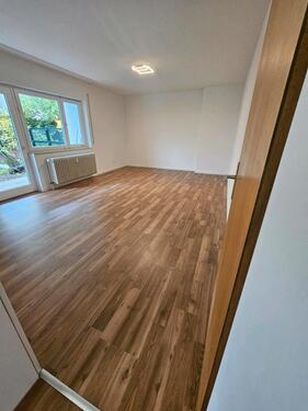 Foto - Wohnung mit Garten und Garage - 690,00 EUR Kaltmiete,