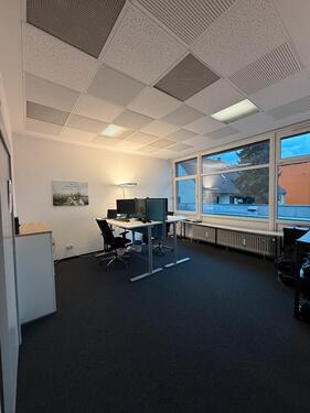 Foto - Helles Büro mit 2 Stellplätzen – in 33604 Bielefeld