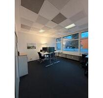 Helles Büro mit 2 Stellplätzen – in 33604 Bielefeld