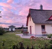 Ferienhaus unter Reet Ostsee Nähe Strand mit Strandkorb Sauna - Gägelow