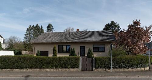 Foto - Kleines Einfamilienhaus auf 1685m² Grundstück (sehr gute Lage)