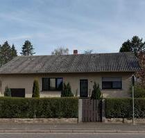 Kleines Einfamilienhaus auf 1685m² Grundstück (sehr gute Lage) - Kirkel