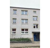 Kernsanierte 3 Raum Wohnung mit Stellplatz - Malchin