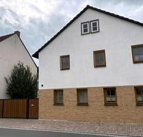 großzügiges Einfamilienhaus mit Ausbaupotenzial - Sulzfeld