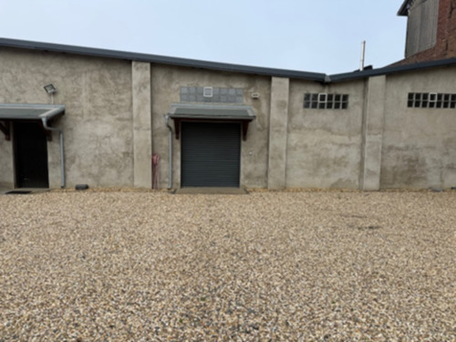 Foto - Halle Abstellfläche, 72 qm mit Heizung und Wasser und Elektro