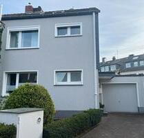 4,5-Zimmer Reihenendhaus in Essen-Dellwig mit Garage