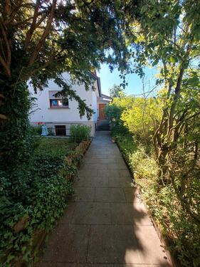 Foto - Haus mit Garten - 330.000,00&nbsp;EUR Kaufpreis, ca.&nbsp; 140,00&nbsp;m&sup2;