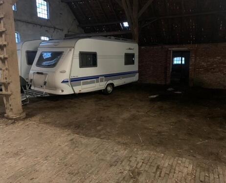 Foto - * Stellplatz für Wohnwagen oder Wohnmobil zu vermieten *