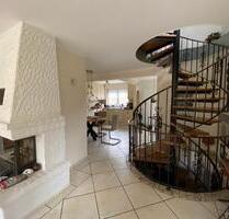 Verklinkerte Doppelhaushälfte mit Garten, Kamin & Garage - Kerken