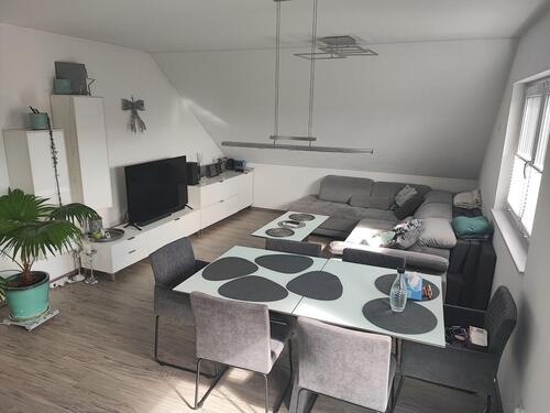 Foto - 3-Zimmer-Dachgeschosswohnung mit Dachterrasse und Einbauküche