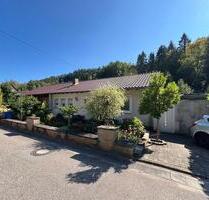Geräumiges Einfamilienhaus mit Garten in Elmstein-Schwarzbach Geräumiges Einfamilienhaus mit Garten in Elmstein-Schwarzbach