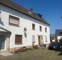Bauernhof mit Nebengebäuden - 349.000,00&nbsp;EUR Kaufpreis, ca.&nbsp; 200,00&nbsp;m&sup2; in Nickenich (PLZ: 56645)